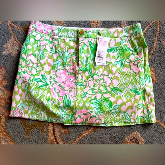 Lilly Pulitzer Pants - NWT Lilly Pulitzer Colette Knit Skort size 10 Fauna Green Lime feeling good new